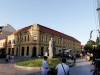 Град успоставља ред испред банака и трговина